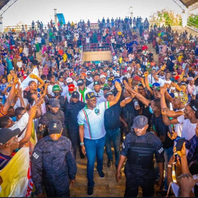 E1731C19-6735-4B93-AD73-D20C28CBDC68