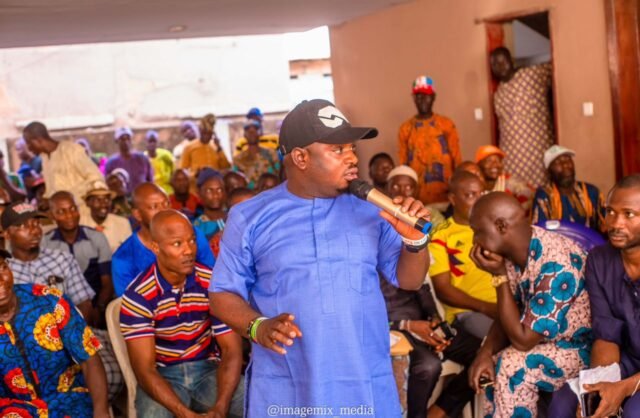 17707008-3596-49C9-ACDF-00038B888C65