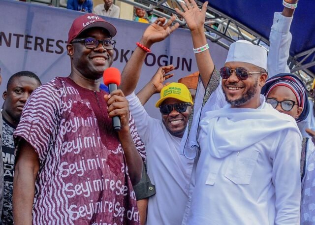 FF92835D-8B03-4A37-8DE8-732AE9B91287