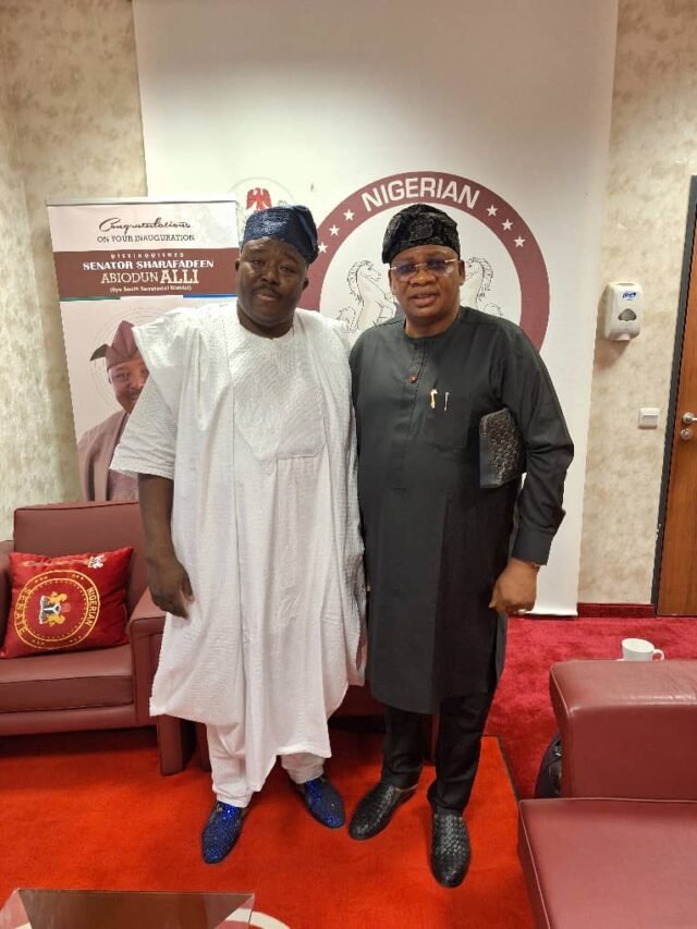 16BA0E28-DB95-4FB4-AD1F-6EDA98282738