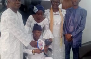 Bury Me Within 24 Hours… — How Otun Of Oyo Died Hours After Receiving Award From Ladigbolu Grammar School Alumni