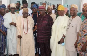 Olakulehin Shows Fitness, Inspects New Ibadan Palace