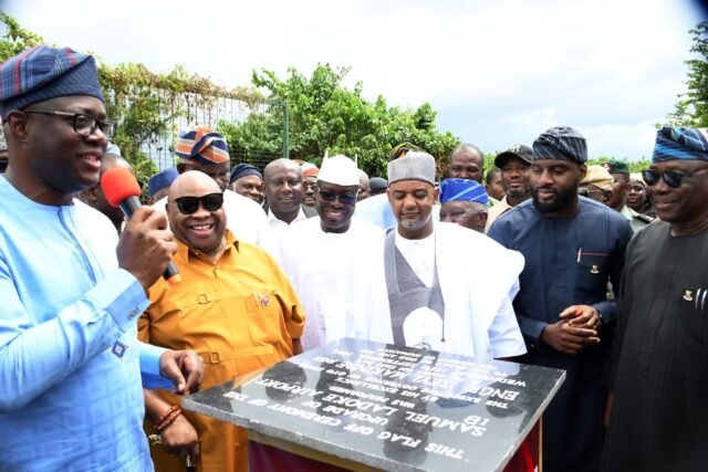 8fb7b09c-dc31-49ef-9d19-c195b10bf332