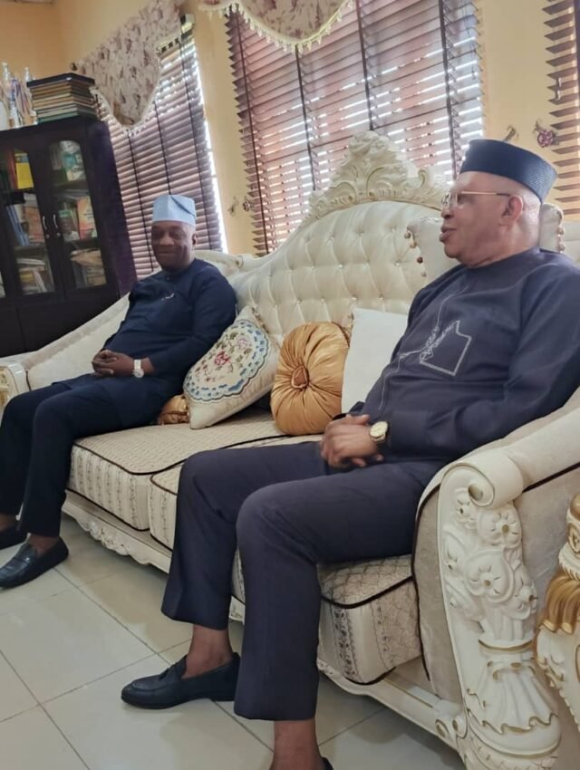 f4d9ea97-83bd-4dea-84c6-5186260b258d