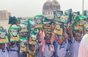PHOTOS: Egbe Borokini Distributes Free Bags, Exercise Books To 150 Students Across 11 Ibadan LGAs