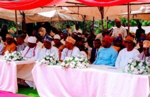 RAMADAN: Makinde Gifts Ogbomoso Imam 2 Buses, Late Sarkin Sasa 1, Harps On Peaceful Co-existence