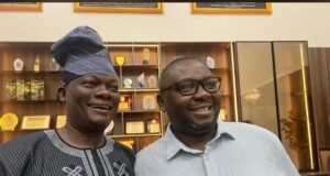 UNITY: Folarin Pays Surprise Visit To Adelabu (PHOTO)