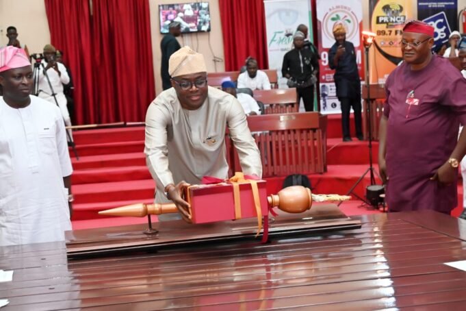 Oyo Lawmaker Dumps Makinde, PDP