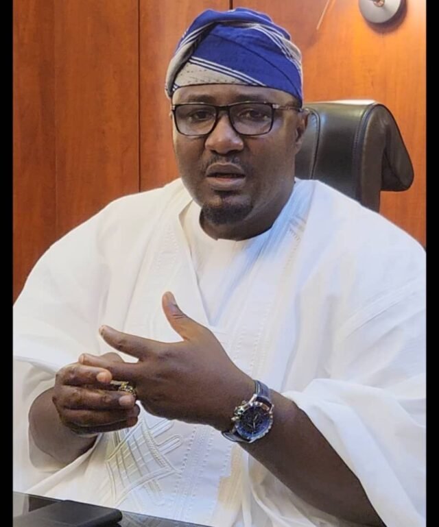 ef758943-7da8-4a36-b5cb-f2c0618bb64c