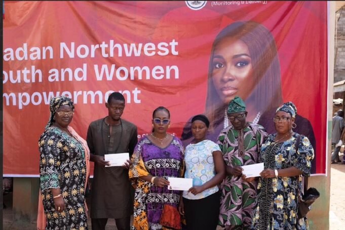 Titilope Gbadamosi Empowers 100 Youth, Women In Ibadan North West, Advances Tinubu’s Renewed Hope Agendai